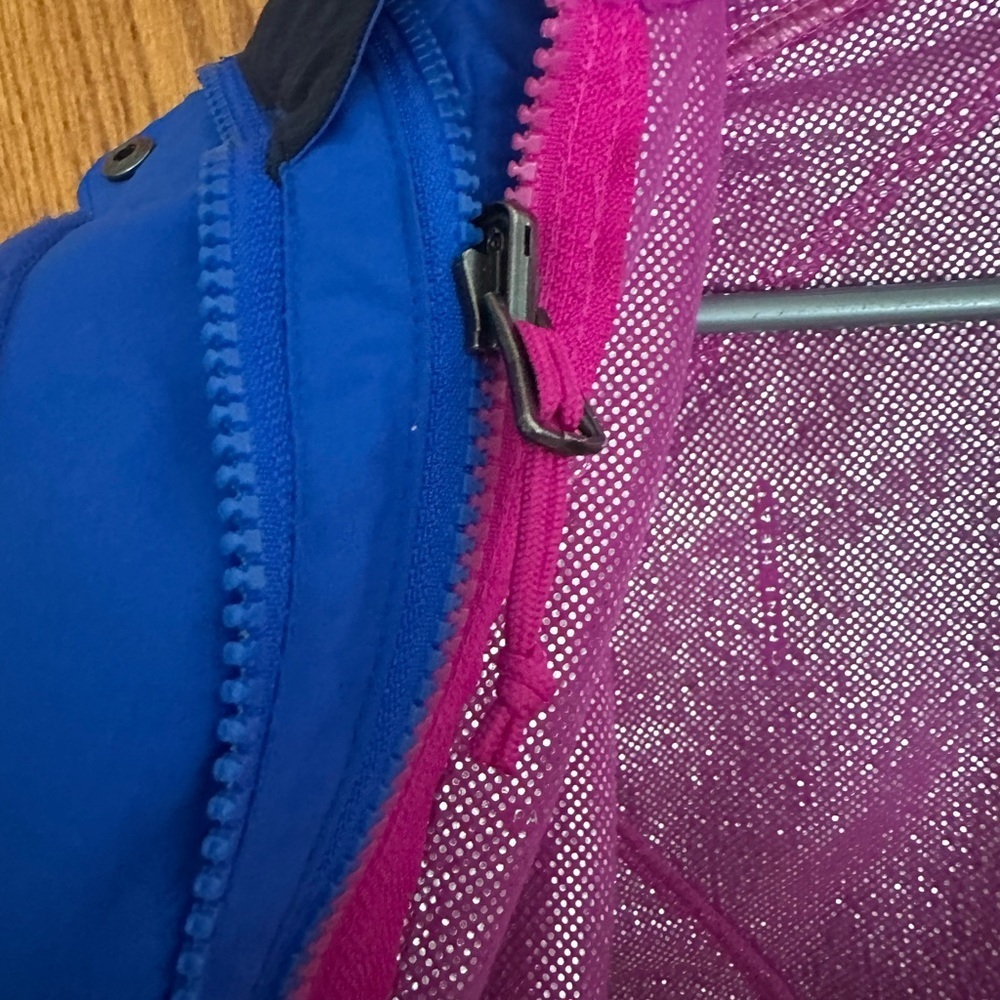 Columbia 2 in 1Vibrant Blue Jacket with Pink Highlights - Picture 4 of 10